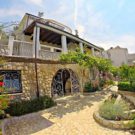 Apartamento Mihael *